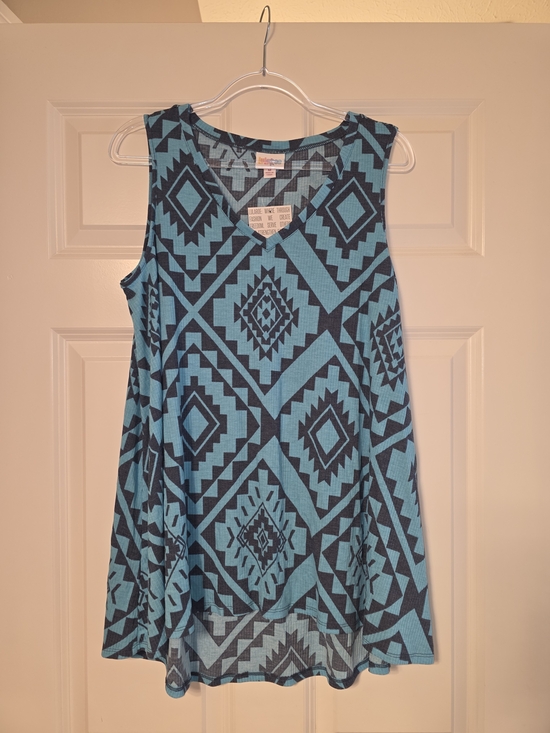 LuLaRoe Tops - LuLaRoe KristinaTank NWT Teal and Black Geometric Retail$32